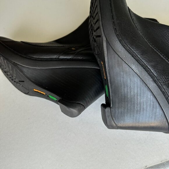 Timberland Stratham Height Mid wedge Black Leather boots, size 9.5W - Picture 7 of 10